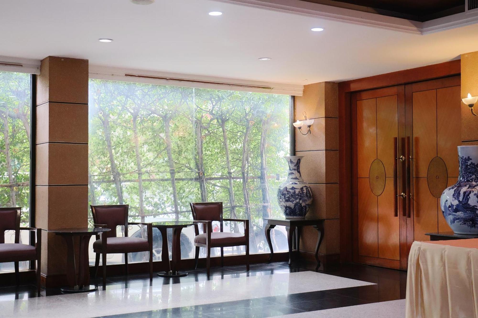 Nonthaburi Palace Hotel Eksteriør billede