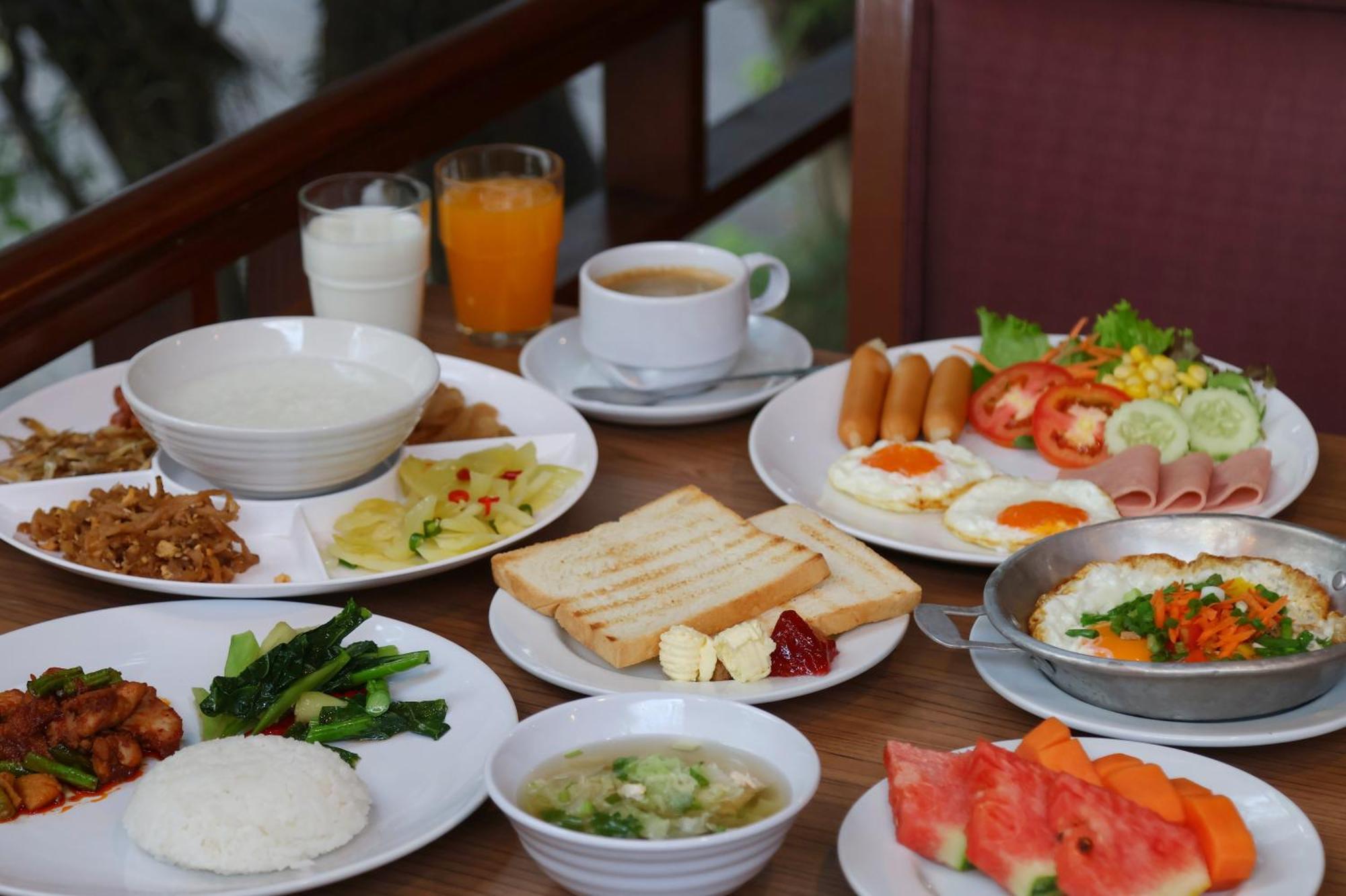Nonthaburi Palace Hotel Eksteriør billede
